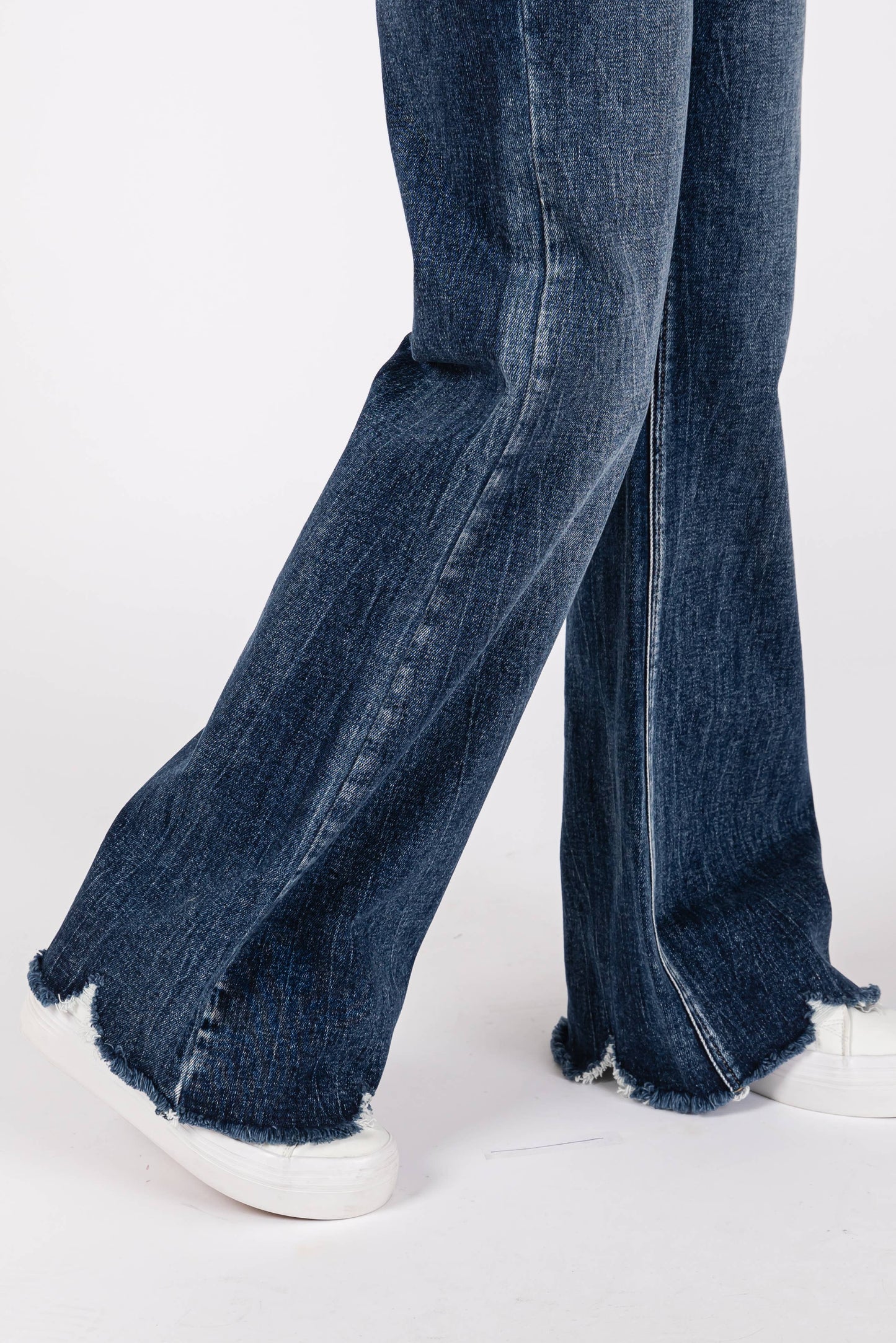 P1153F-DM HIGH RISE STRETCH WIDE LEG FLARE JEANS: 5/26