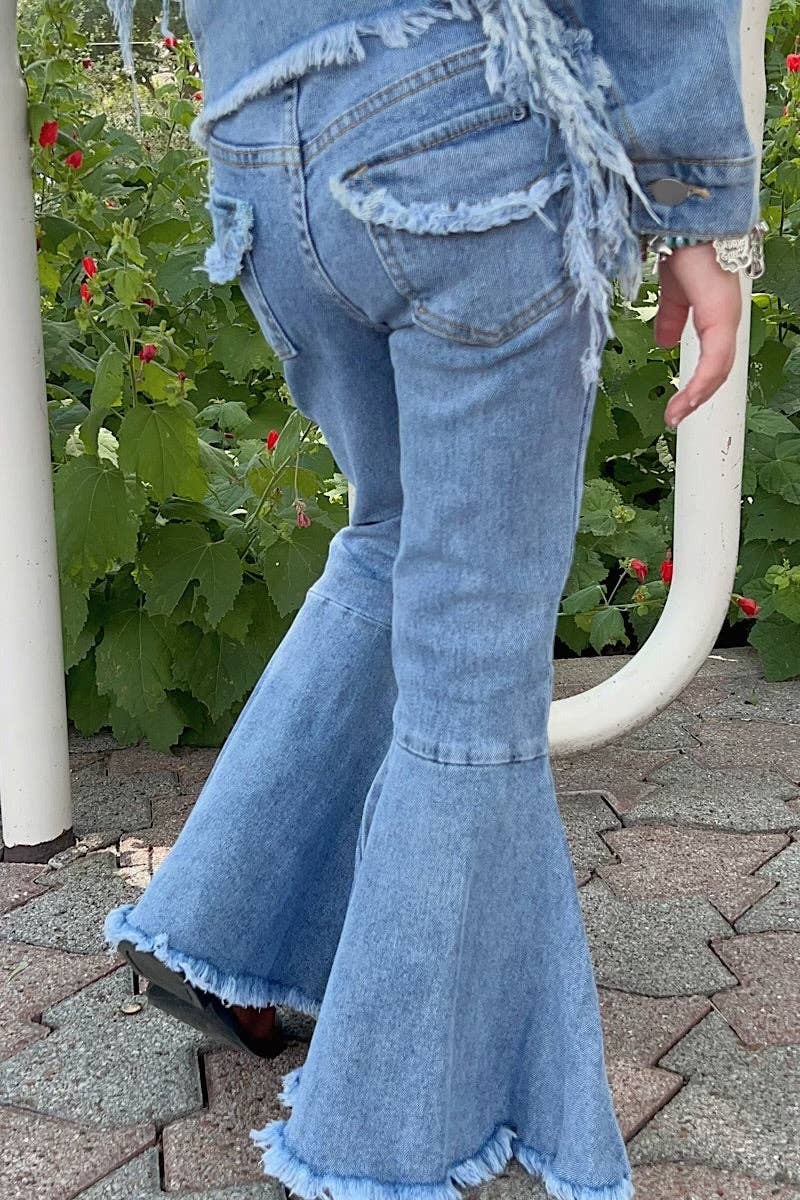 DISTRESSED BELLS WITH FRINGE BACK POCKETS. XS