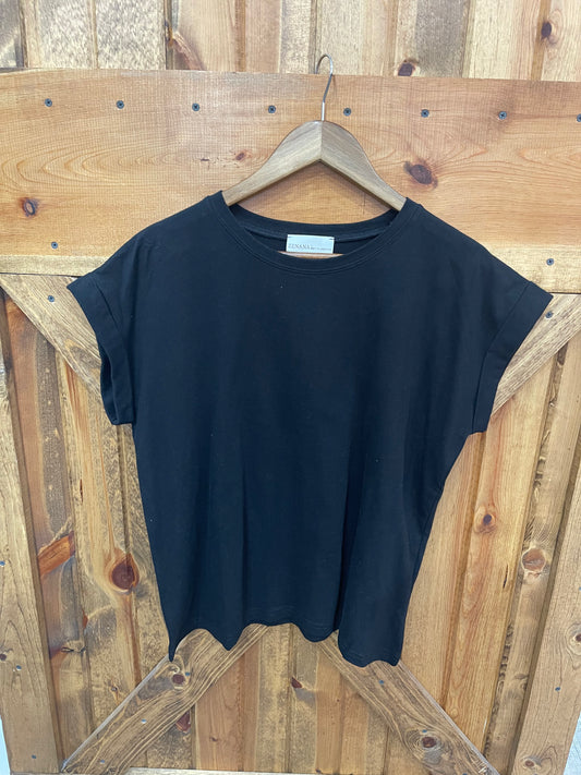 Plain Black Tee.