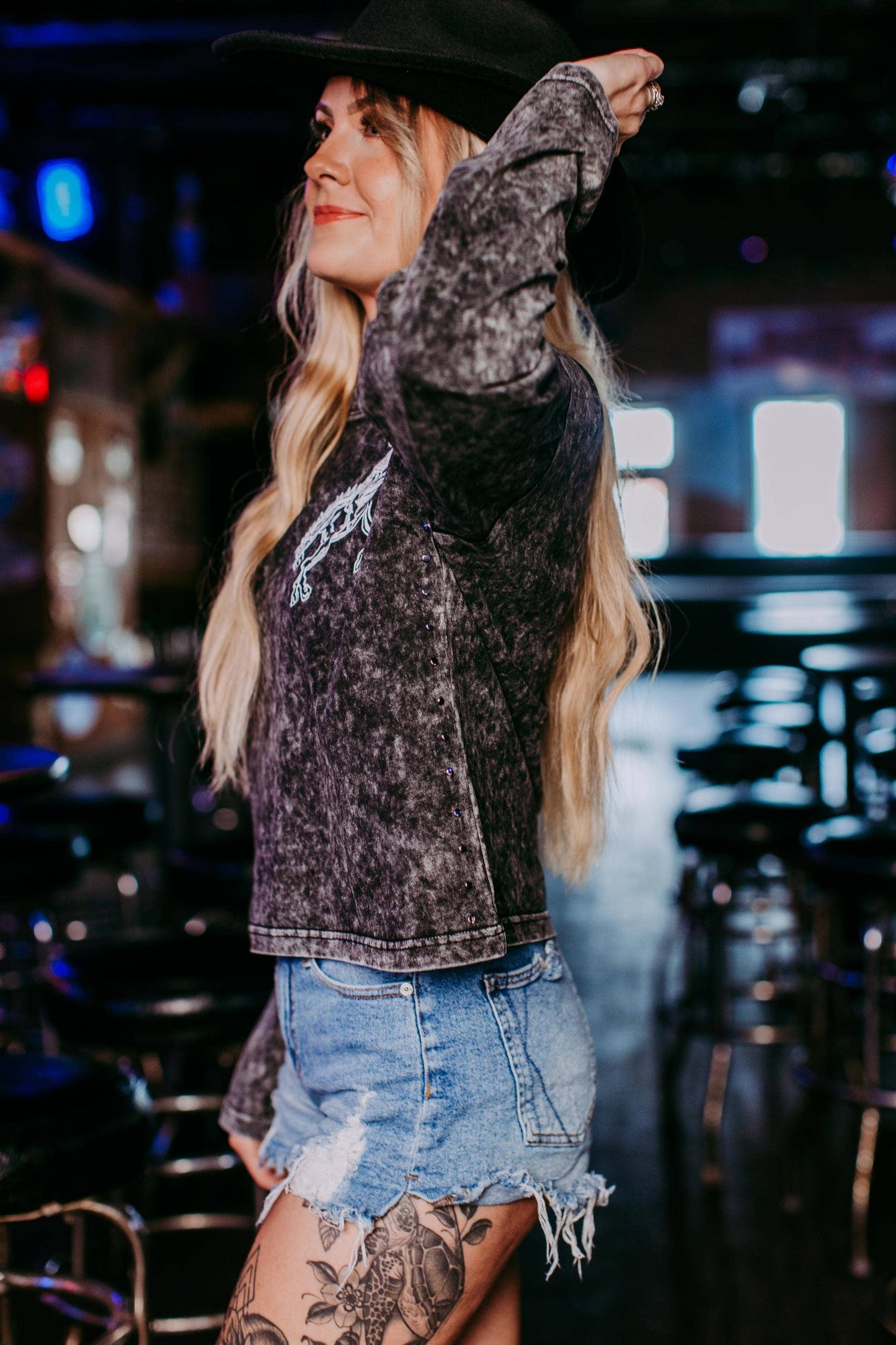 MK449 Acid washed Embroidery Studded LS Crop Sweatshirt : Black / L