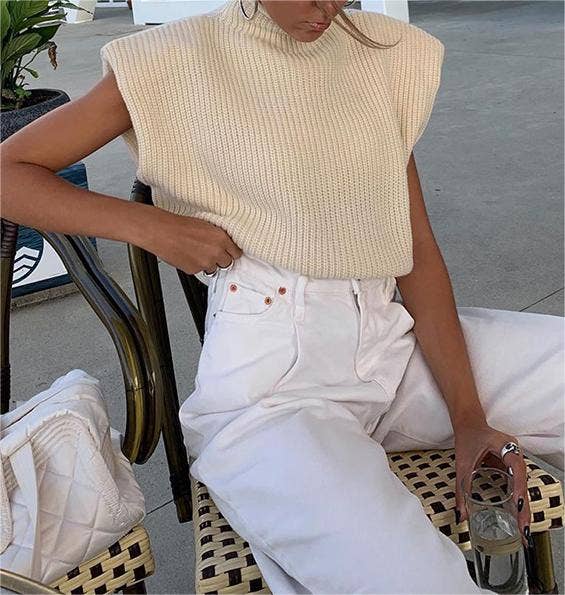 Turtleneck knit vest short sweater vest: Black
