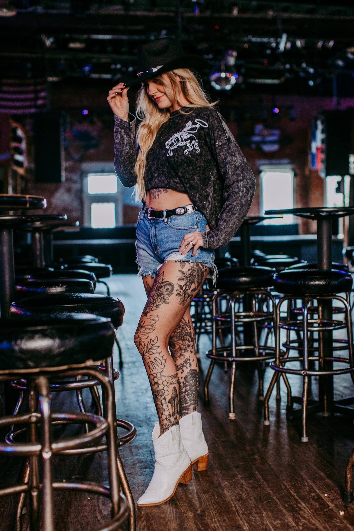 MK449 Acid washed Embroidery Studded LS Crop Sweatshirt : Black / S