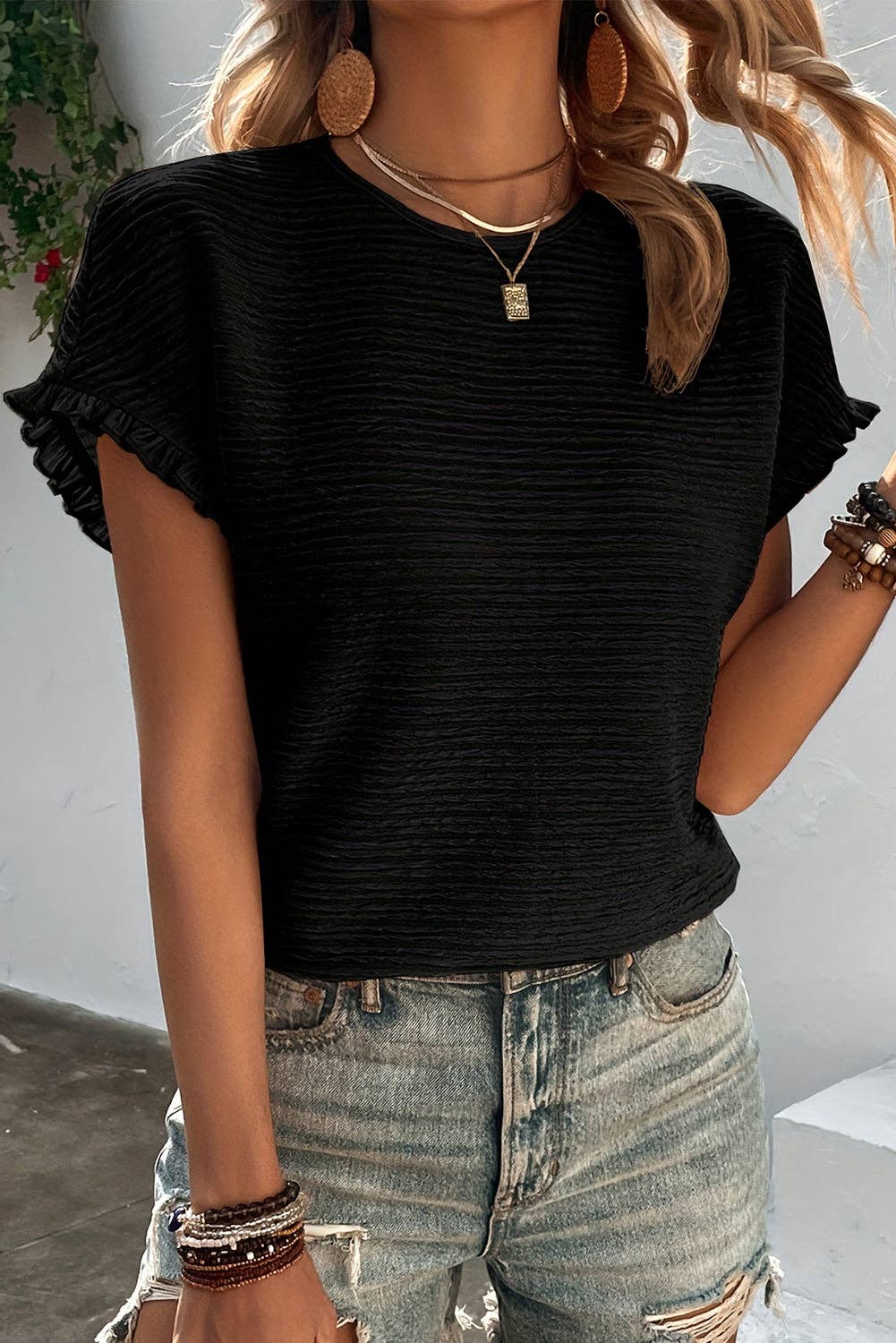 Crinkle Ruffle Short Sleeve Blouse: Black / L