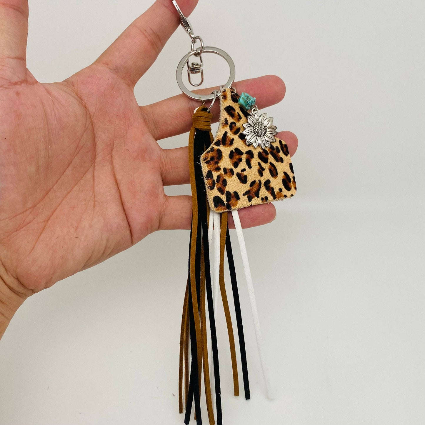 Western Style Geometric Cowhide Keychain: 1