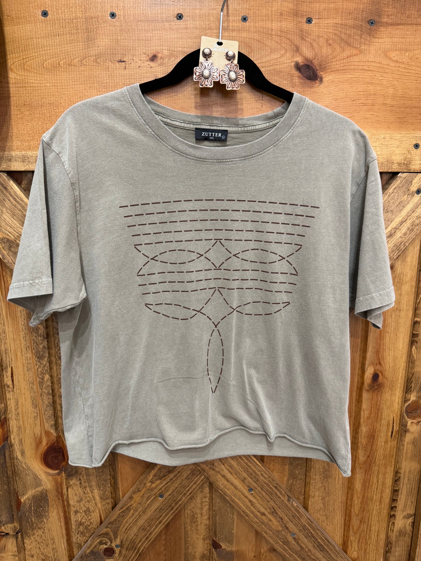 Boot Detail Tee (tan)