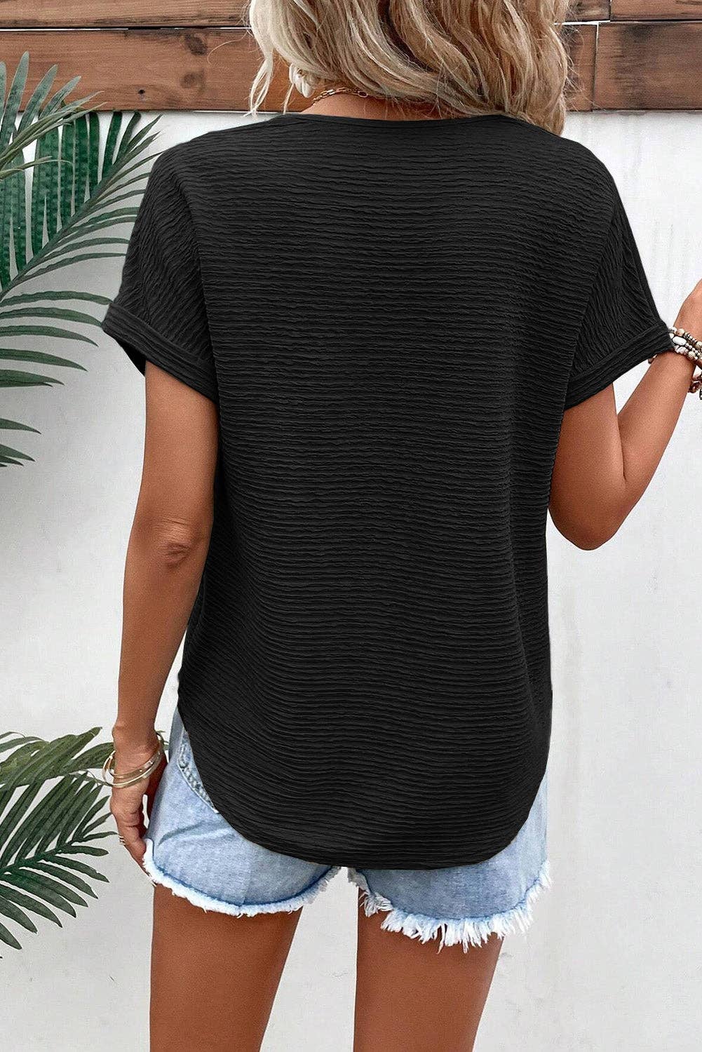 Textured Wide Sleeve V-Neck T-Shirt: Black / M