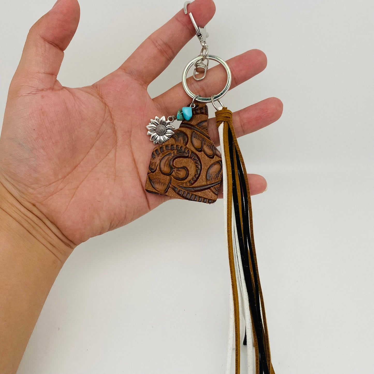 Western Style Geometric Cowhide Keychain: 1