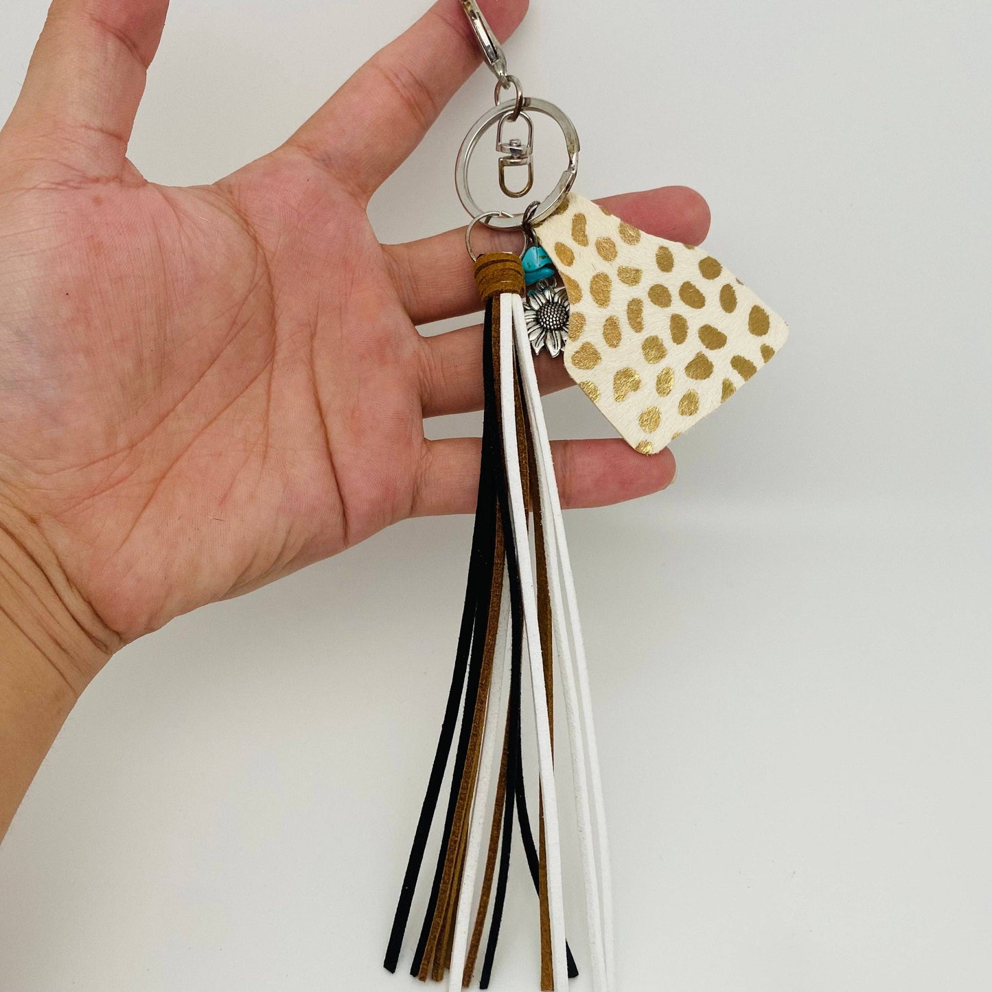 Western Style Geometric Cowhide Keychain: 1