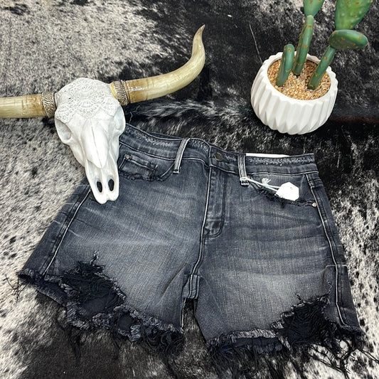 Destroyed hem black shorts